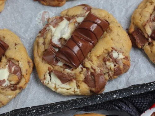 What Should You Know About Food and Hospitality? Including Kinder Bueno Cookies
