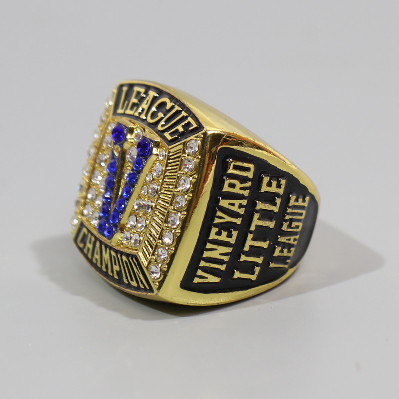 What Are Custom Championship Rings? A Quick Guide for Homeowners Furnishing Their Space

