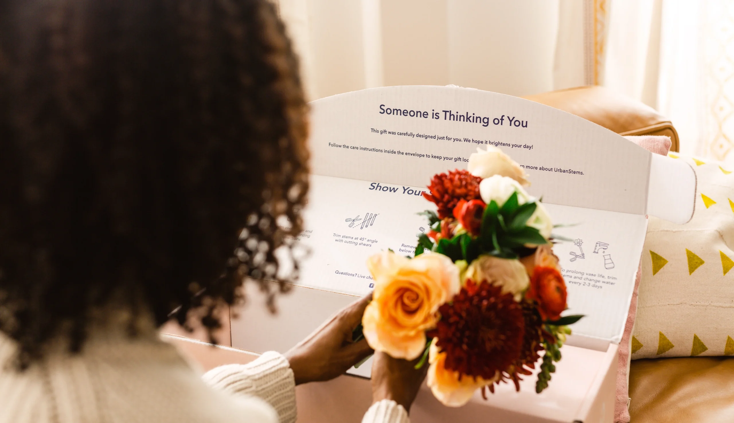 Wedding Anniversary Flowers: Celebrate the Story You Share